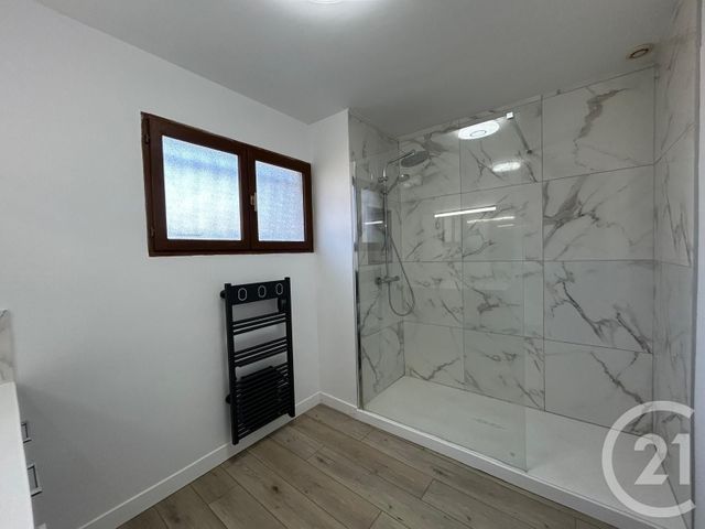 maison à vendre - 5 pièces - 101.8 m2 - ST ANDRE DE CUBZAC - 33 - AQUITAINE - Century 21 Estuaire