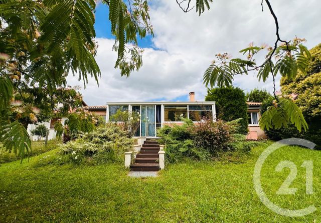 maison à vendre - 6 pièces - 153.9 m2 - ARTIGUES PRES BORDEAUX - 33 - AQUITAINE - Century 21 Estuaire