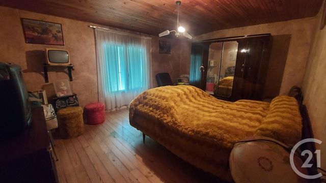 maison à vendre - 5 pièces - 202.0 m2 - TIZAC DE LAPOUYADE - 33 - AQUITAINE - Century 21 Estuaire