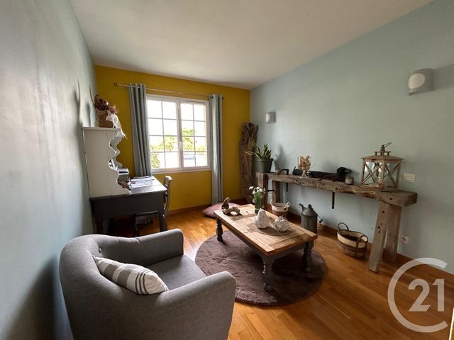 maison à vendre - 6 pièces - 156.0 m2 - ST SAVIN - 33 - AQUITAINE - Century 21 Estuaire