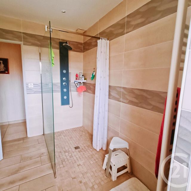 maison à vendre - 4 pièces - 126.0 m2 - ST CAPRAIS DE BLAYE - 33 - AQUITAINE - Century 21 Estuaire