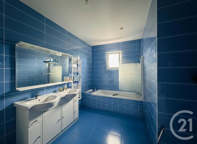 maison à vendre - 5 pièces - 150.0 m2 - CUBZAC LES PONTS - 33 - AQUITAINE - Century 21 Estuaire