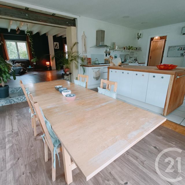 maison à vendre - 8 pièces - 240.0 m2 - GALGON - 33 - AQUITAINE - Century 21 Estuaire