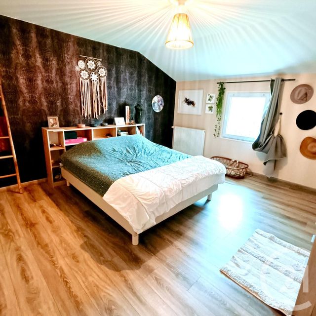 maison à vendre - 8 pièces - 240.0 m2 - GALGON - 33 - AQUITAINE - Century 21 Estuaire