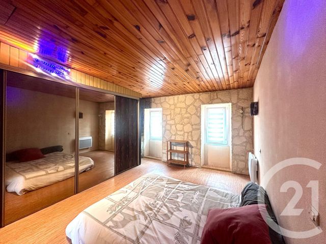 maison à vendre - 5 pièces - 105.22 m2 - ST YZAN DE SOUDIAC - 33 - AQUITAINE - Century 21 Estuaire