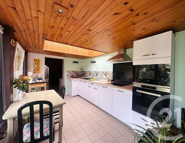 maison à vendre - 5 pièces - 105.22 m2 - ST YZAN DE SOUDIAC - 33 - AQUITAINE - Century 21 Estuaire