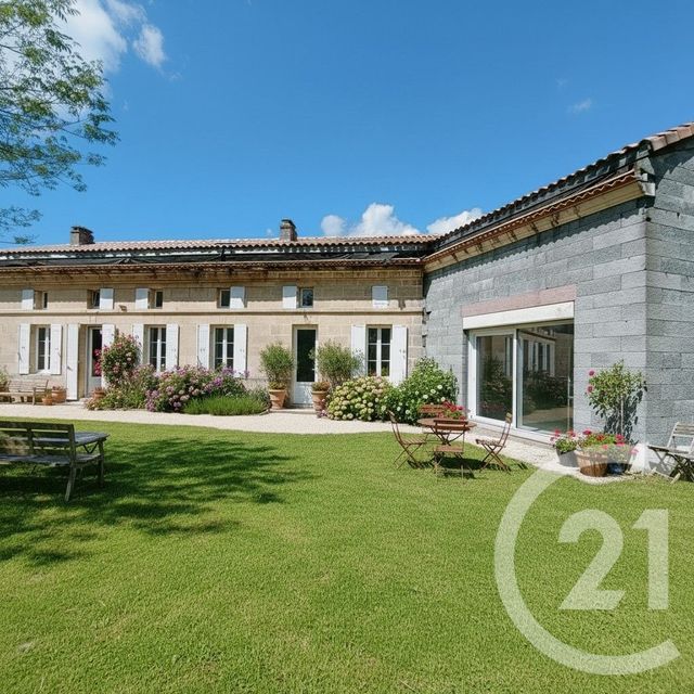 maison à vendre - 8 pièces - 284.72 m2 - ST MARIENS - 33 - AQUITAINE - Century 21 Estuaire