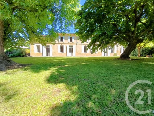 maison à vendre - 8 pièces - 265.0 m2 - PUGNAC - 33 - AQUITAINE - Century 21 Estuaire