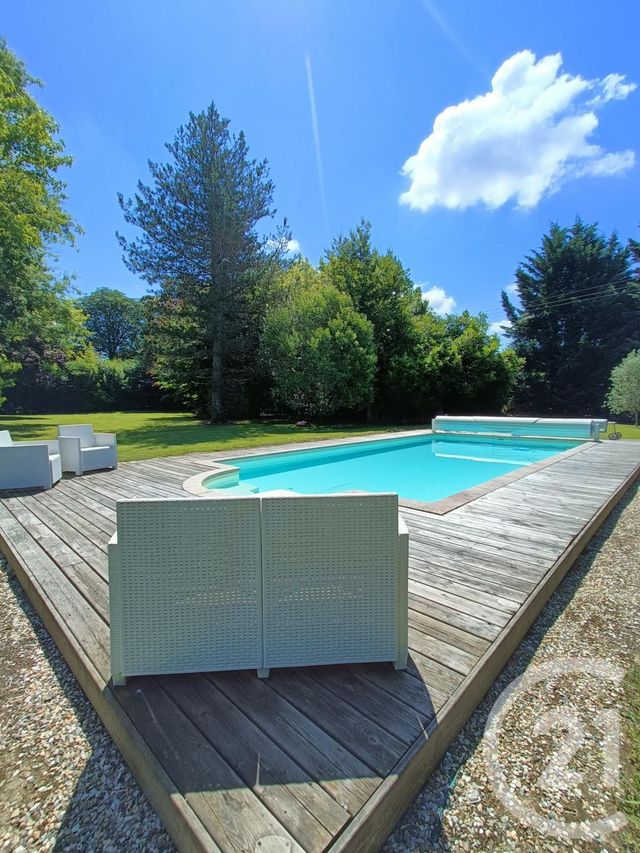 maison à vendre - 8 pièces - 265.0 m2 - PUGNAC - 33 - AQUITAINE - Century 21 Estuaire