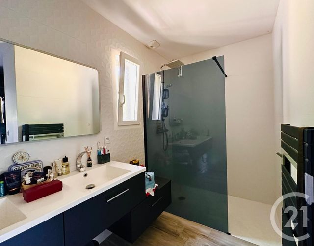 maison à vendre - 5 pièces - 152.74 m2 - ST ANDRE DE CUBZAC - 33 - AQUITAINE - Century 21 Estuaire