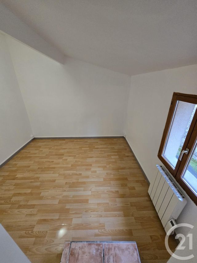 Appartement F4 à louer - 4 pièces - 75.3 m2 - ST PHILIPPE D AIGUILLE - 33 - AQUITAINE - Century 21 Estuaire