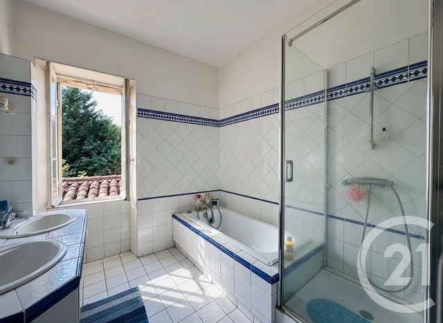 maison à vendre - 8 pièces - 215.56 m2 - ST ANDRE DE CUBZAC - 33 - AQUITAINE - Century 21 Estuaire