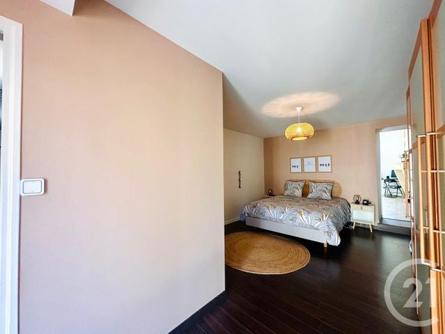 maison à vendre - 6 pièces - 163.0 m2 - BOURG SUR GIRONDE - 33 - AQUITAINE - Century 21 Estuaire