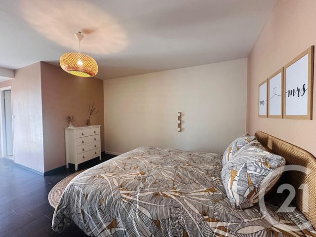 maison à vendre - 6 pièces - 163.0 m2 - BOURG SUR GIRONDE - 33 - AQUITAINE - Century 21 Estuaire