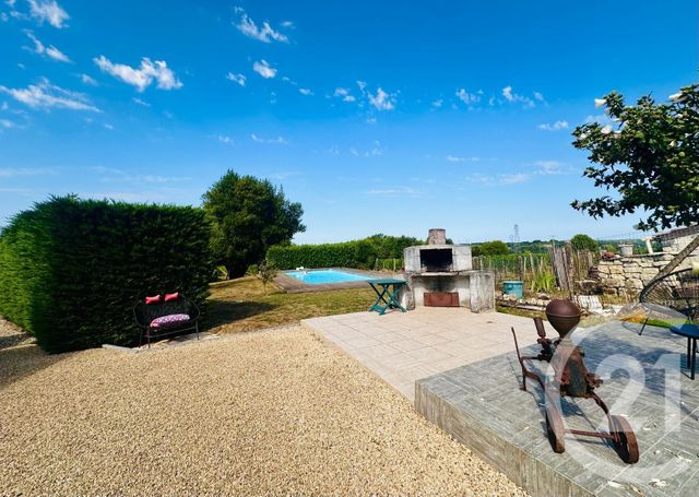 maison à vendre - 6 pièces - 163.0 m2 - BOURG SUR GIRONDE - 33 - AQUITAINE - Century 21 Estuaire