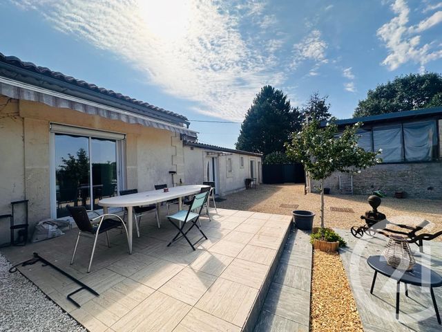 maison à vendre - 6 pièces - 163.0 m2 - BOURG SUR GIRONDE - 33 - AQUITAINE - Century 21 Estuaire
