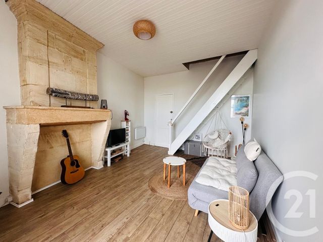 maison à vendre - 6 pièces - 163.0 m2 - BOURG SUR GIRONDE - 33 - AQUITAINE - Century 21 Estuaire