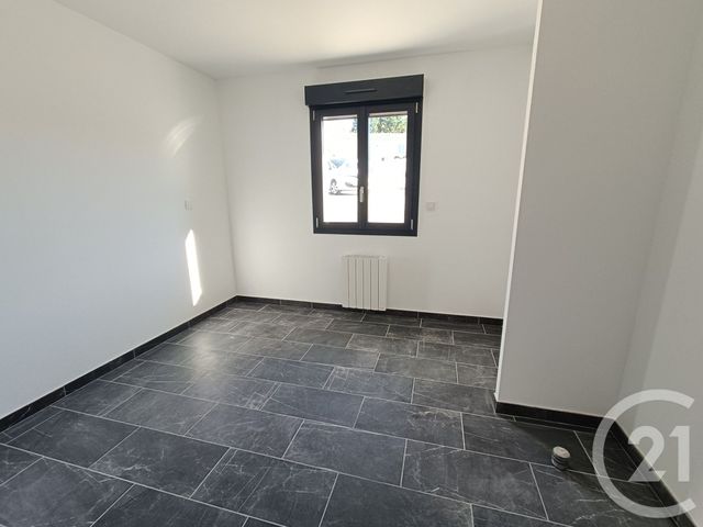 maison à louer - 4 pièces - 82.7 m2 - LARUSCADE - 33 - AQUITAINE - Century 21 Estuaire