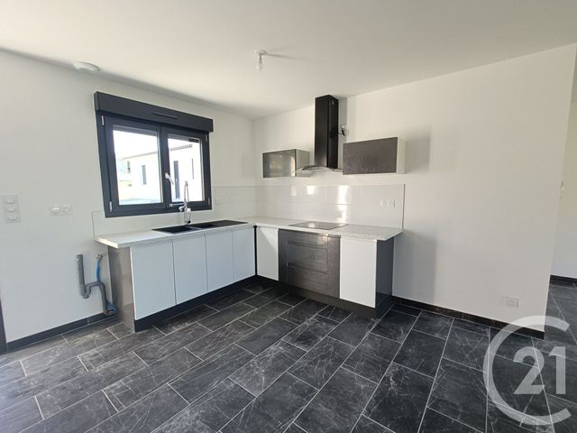 maison à louer - 4 pièces - 82.7 m2 - LARUSCADE - 33 - AQUITAINE - Century 21 Estuaire