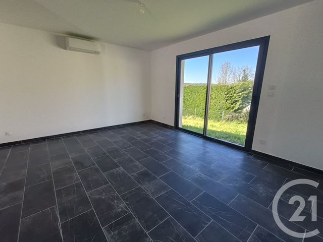 maison à louer - 4 pièces - 82.7 m2 - LARUSCADE - 33 - AQUITAINE - Century 21 Estuaire