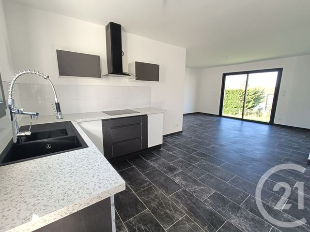 maison à louer - 4 pièces - 82.7 m2 - LARUSCADE - 33 - AQUITAINE - Century 21 Estuaire