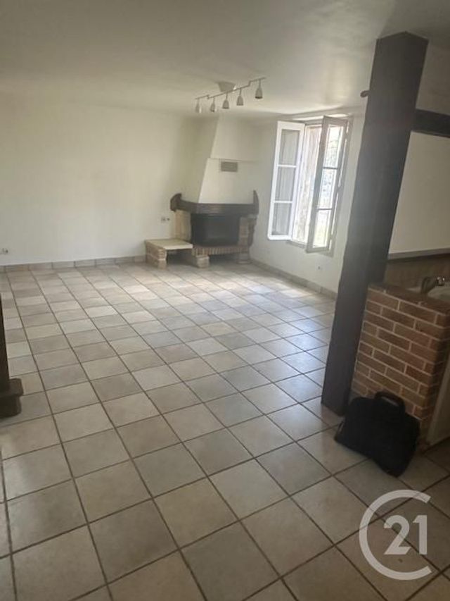 maison à vendre - 3 pièces - 76.0 m2 - AMBARES ET LAGRAVE - 33 - AQUITAINE - Century 21 Estuaire