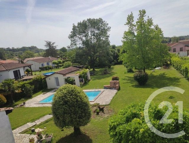 maison à vendre - 4 pièces - 100.0 m2 - ST ROMAIN LA VIRVEE - 33 - AQUITAINE - Century 21 Estuaire