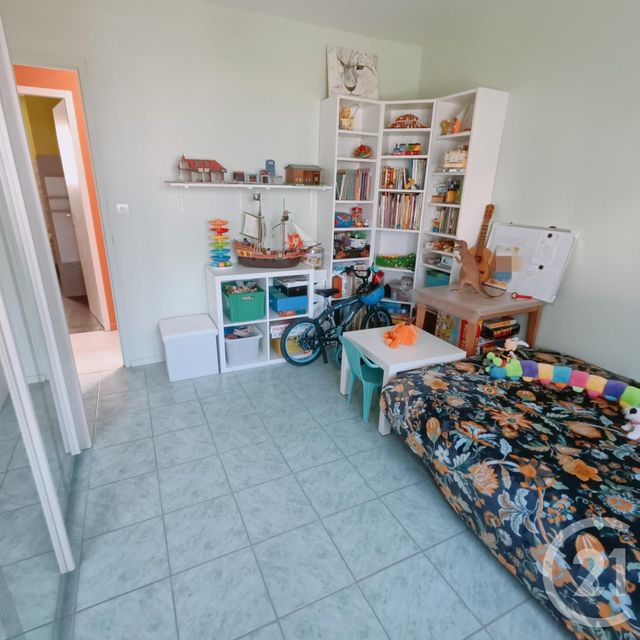 maison à vendre - 5 pièces - 135.4 m2 - ST LOUBES - 33 - AQUITAINE - Century 21 Estuaire